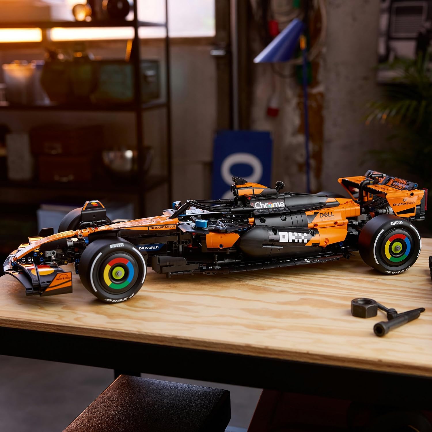 LEGO® Technic McLaren MCL39 F1® Car 42228 Model Kit - 2025 Authentic Livery - with Suspension, Steering, V6 Engine, DRS, Gearbox, Differential - Collectable for Motorsport Fans