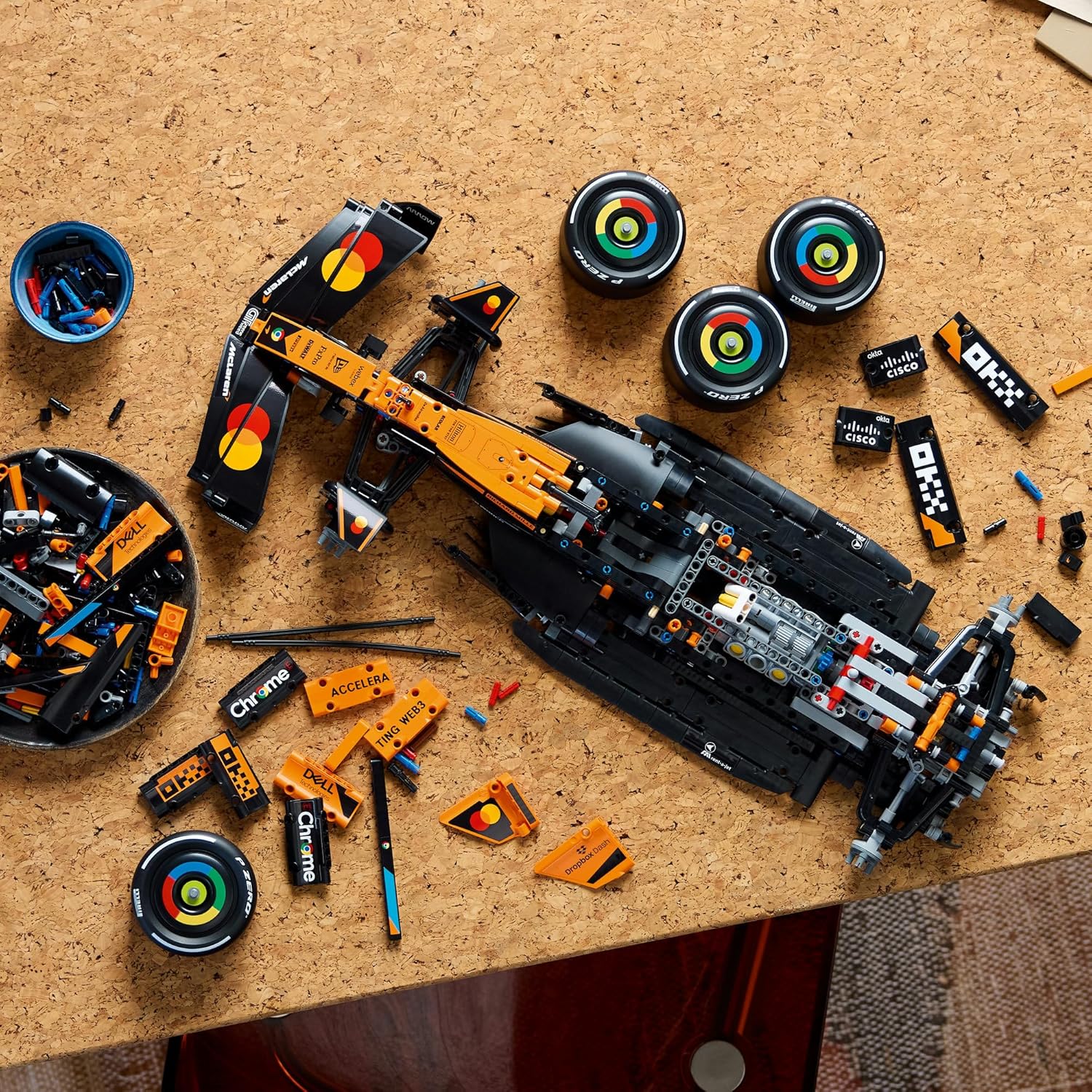 LEGO® Technic McLaren MCL39 F1® Car 42228 Model Kit - 2025 Authentic Livery - with Suspension, Steering, V6 Engine, DRS, Gearbox, Differential - Collectable for Motorsport Fans